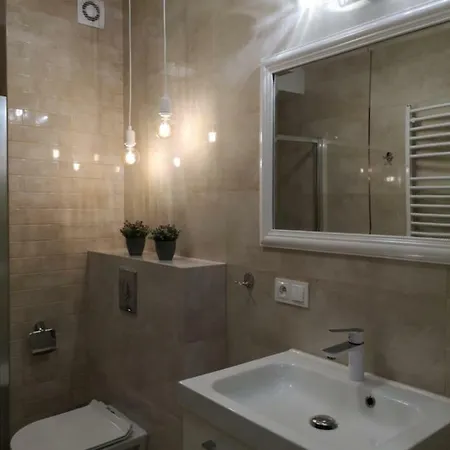 Malinowy Zakatek Triventi Mountain